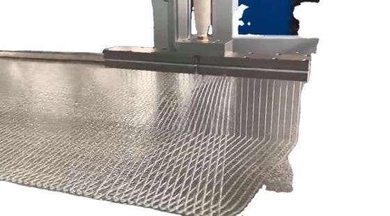 Η γραμμή ψεκασμού κόλλας για EPS XPS ή Aluminium Honeycomb Panels Precision Coating
