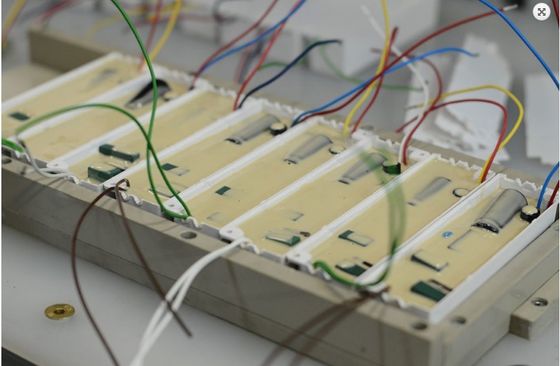 Ab Μηχανή ρύπανσης κόλλας για την αυτόματη διάθεση υπό κενό των συστατικών του πυρήνα ηποξυγόνου